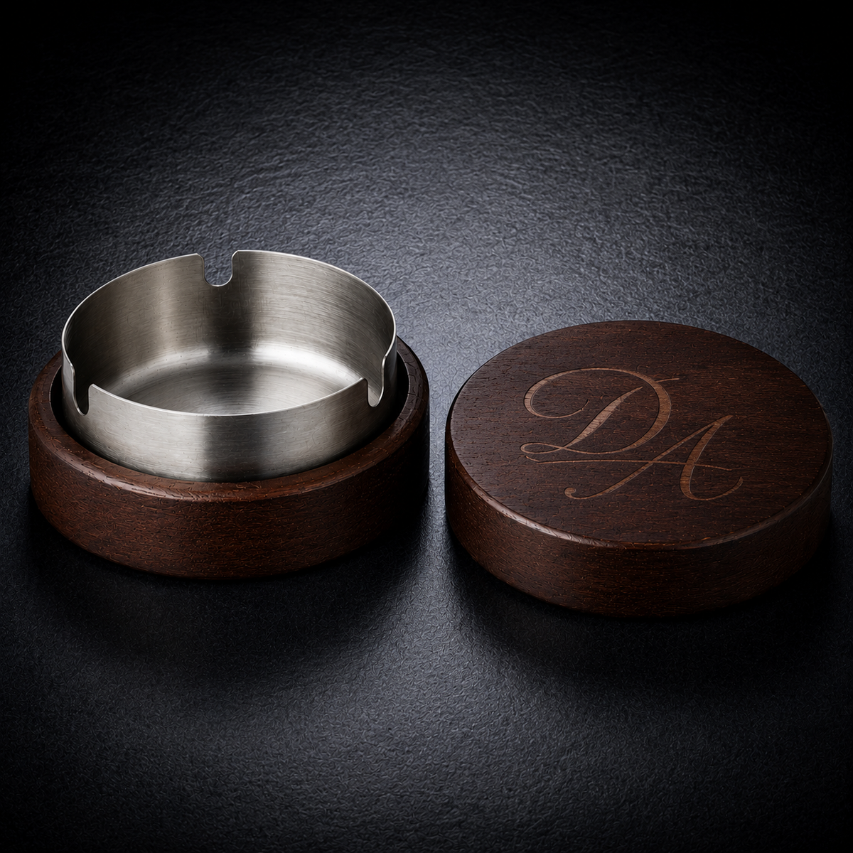 Holzaschenbecher mit Deckel verschließbar mit Edelstahleinsatz in Silber